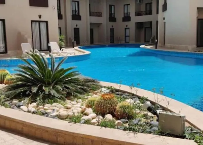 Modern With Direct Pool Access In Aqua Tropical *